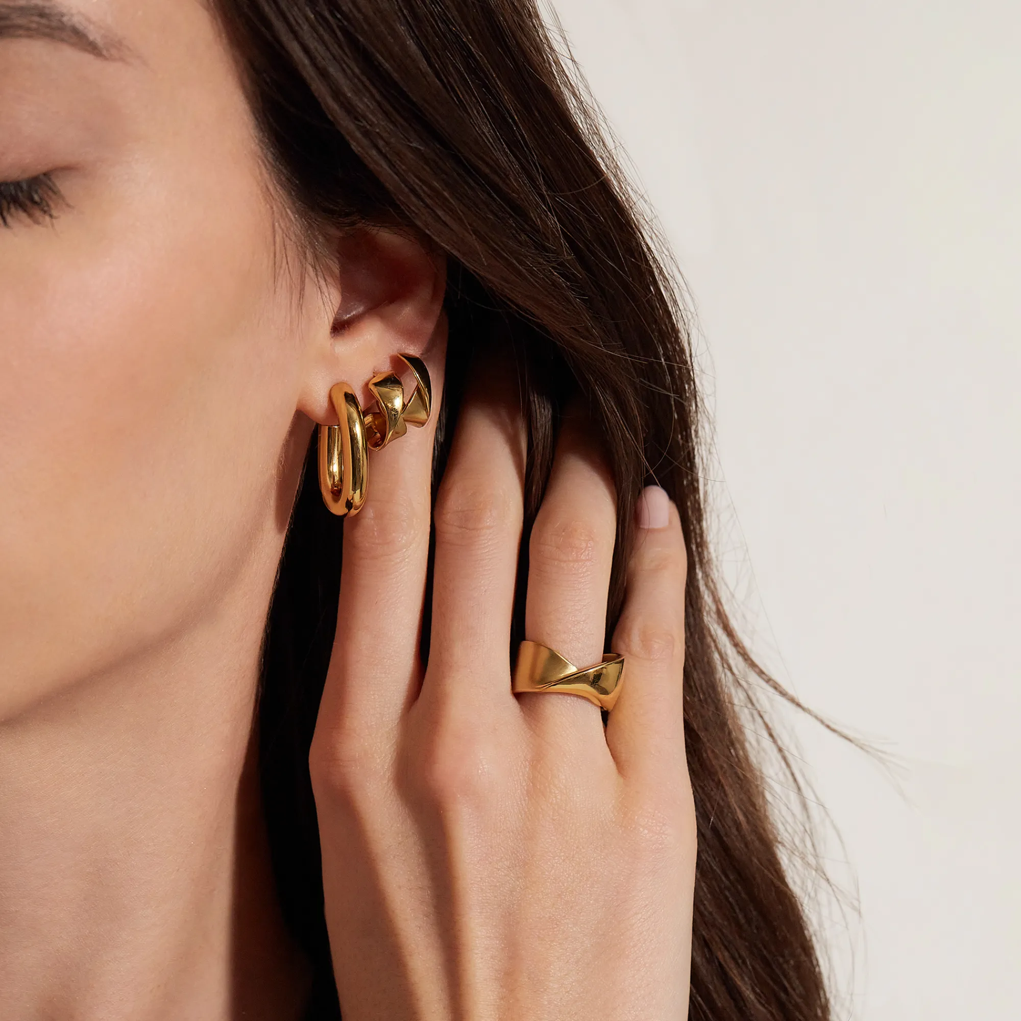 Breil HOOP-OHRRINGE AUS GOLDFARBIGEM STAHL Fashion